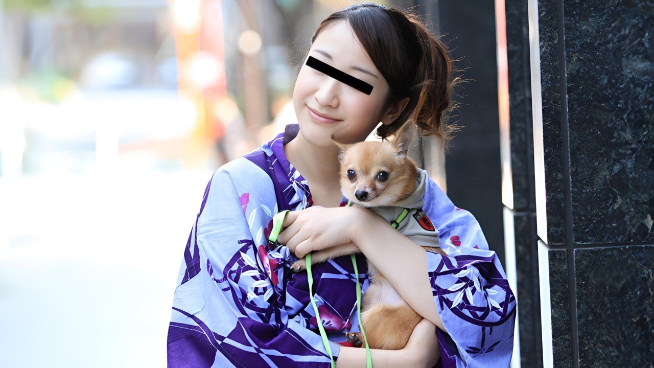 遛狗时搭讪身穿浴衣的漂亮爱狗女性 佐佐木怜